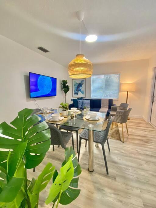 הוילה מיאמי Beautiful & Relax Family House 2/1- Free Parking מראה חיצוני תמונה